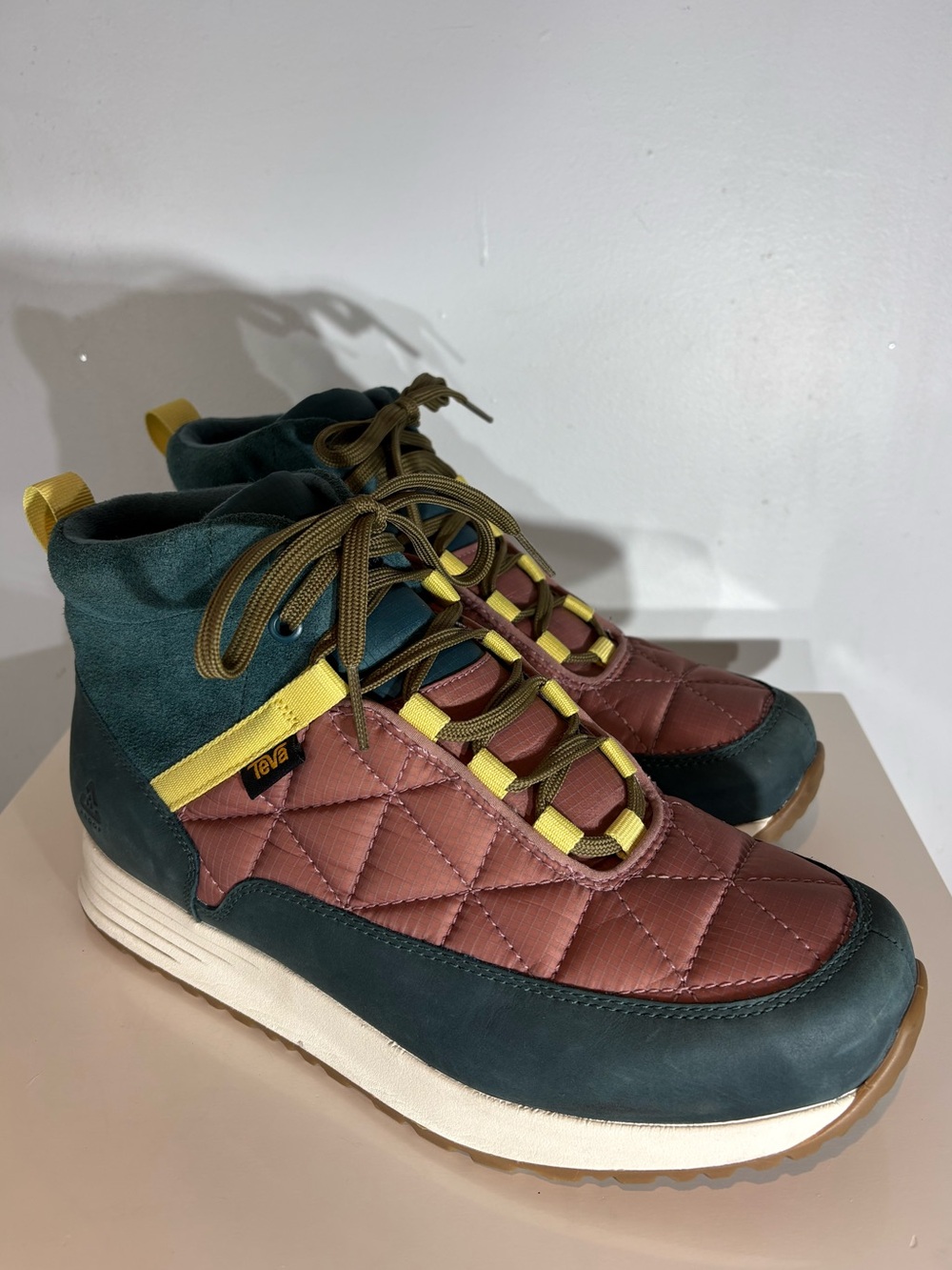 Teva ReEMBER Commute Waterproof Quilted Boots Women’s 10